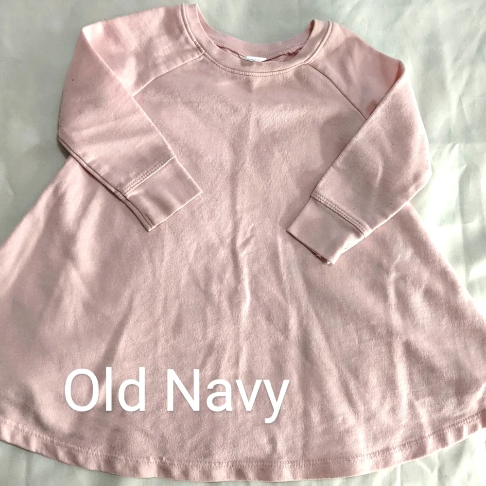 Old Navy & Brands 12 Month Girls Bundle - Picture 4 of 10